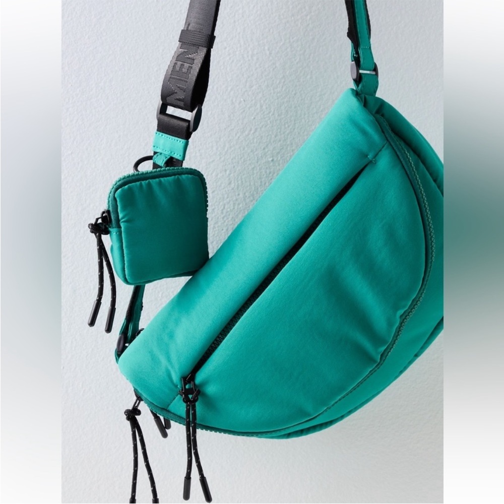 NWT FP Movement by Free People Hit the Trails Slingbag